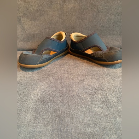 Unisex Kids Ugg Blue Delta Closed Toe Fisherman Adjustable Comfortable Sandal 12 - Picture 8 of 10